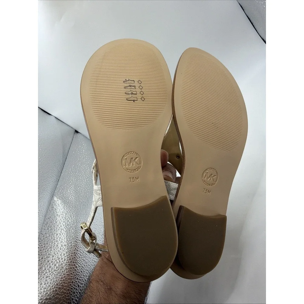 Michael Kors MK Plate Thong Sandals Women 7.5 Vanilla Mini MK Logo. New